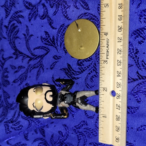 🍂3/$10 - Lootcrate Deus Ex Mankind Divided Adam Jensen Figure Aug2016 Needs TLC - Picture 9 of 15